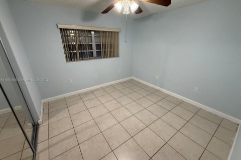 Купить кондоминиум в Хайалиа, Флорида 2 спальни, 86.03м2, № 1984896 - фото 6