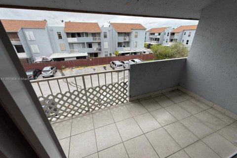 Купить кондоминиум в Хайалиа, Флорида 2 спальни, 86.03м2, № 1984896 - фото 10