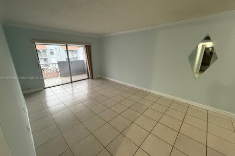 Купить кондоминиум в Хайалиа, Флорида 2 спальни, 86.03м2, № 1984896 - фото 3