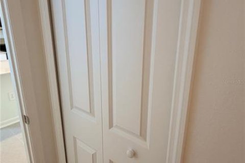 Touwnhouse à louer à Apopka, Floride: 3 chambres, 150.04 m2 № 2383672 - photo 18
