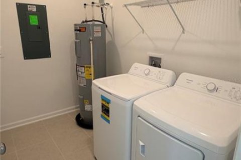 Touwnhouse à louer à Apopka, Floride: 3 chambres, 150.04 m2 № 2383672 - photo 20