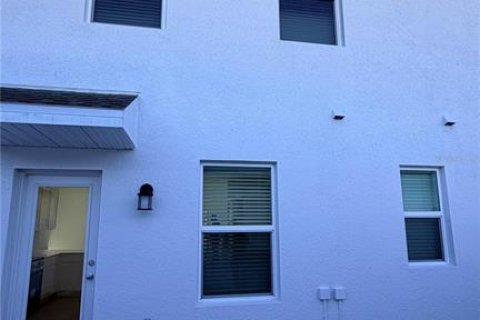 Touwnhouse à louer à Apopka, Floride: 3 chambres, 150.04 m2 № 2383672 - photo 4