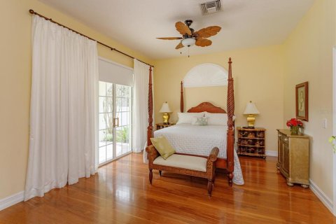 House in Sanford, Florida 4 bedrooms, 247.58 sq.m. № 2150289 - photo 16