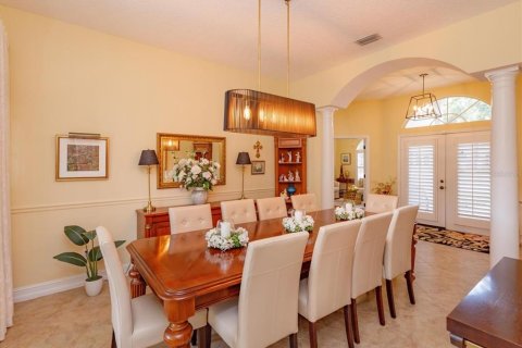 House in Sanford, Florida 4 bedrooms, 247.58 sq.m. № 2150289 - photo 5