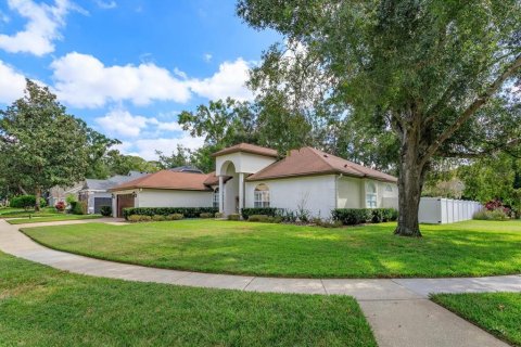 House in Sanford, Florida 4 bedrooms, 247.58 sq.m. № 2150289 - photo 2