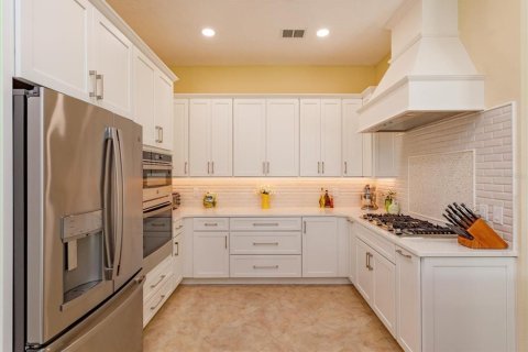 House in Sanford, Florida 4 bedrooms, 247.58 sq.m. № 2150289 - photo 9