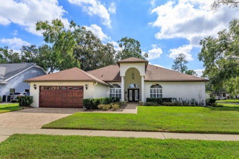House in Sanford, Florida 4 bedrooms, 247.58 sq.m. № 2150289