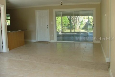 Villa ou maison à louer à Tampa, Floride: 3 chambres, 112.88 m2 № 1716758 - photo 4
