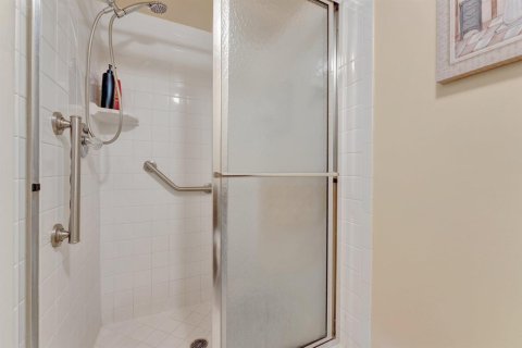 Condo in Deerfield Beach, Florida, 2 bedrooms № 2177338 - photo 20