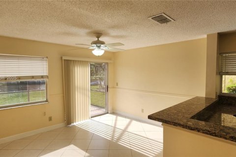 Casa en venta en Davie, Florida, 3 dormitorios, 180.51 m2 № 1823835 - foto 4