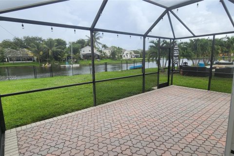 Casa en venta en Davie, Florida, 3 dormitorios, 180.51 m2 № 1823835 - foto 21
