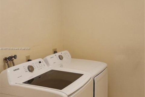 Casa en venta en Davie, Florida, 3 dormitorios, 180.51 m2 № 1823835 - foto 19