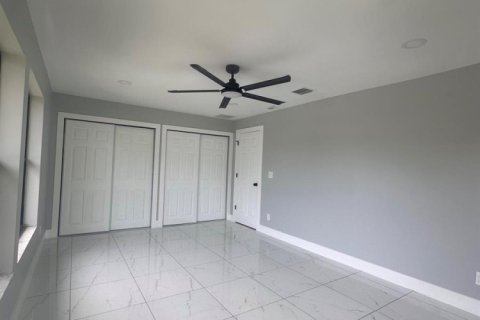 Villa ou maison à louer à St. Lucie, Floride: 2 chambres, 111.48 m2 № 2421487 - photo 7