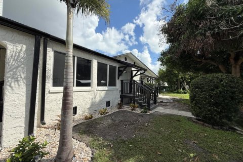 Villa ou maison à St. Lucie, Floride 2 chambres, 111.48 m2 № 2421487