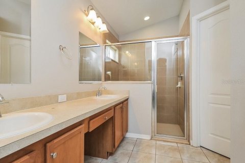 Villa ou maison à louer à Valrico, Floride: 4 chambres, 192.87 m2 № 2413584 - photo 12