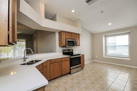 Villa ou maison à louer à Valrico, Floride: 4 chambres, 192.87 m2 № 2413584 - photo 5
