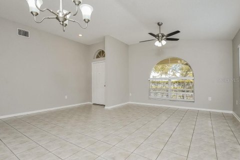 Villa ou maison à louer à Valrico, Floride: 4 chambres, 192.87 m2 № 2413584 - photo 7