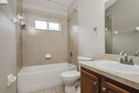 Villa ou maison à louer à Valrico, Floride: 4 chambres, 192.87 m2 № 2413584 - photo 15