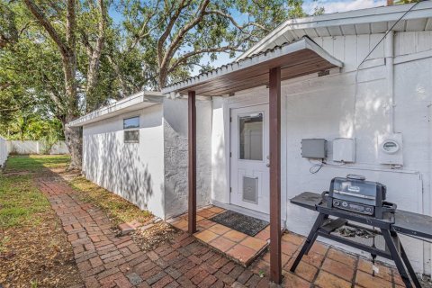 House in Tampa, Florida 2 bedrooms, 121.14 sq.m. № 1757980 - photo 25