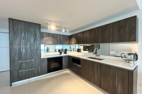 Снять в аренду кондоминиум в Майами, Флорида 3 спальни, 141.77м2, № 2038262 - фото 21