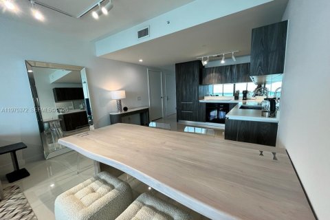 Снять в аренду кондоминиум в Майами, Флорида 3 спальни, 141.77м2, № 2038262 - фото 24