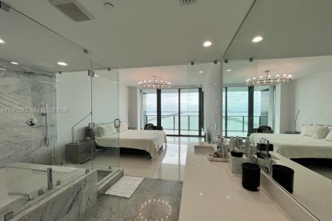 Снять в аренду кондоминиум в Майами, Флорида 3 спальни, 141.77м2, № 2038262 - фото 9