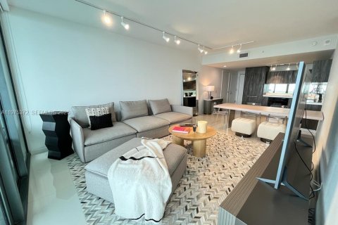 Снять в аренду кондоминиум в Майами, Флорида 3 спальни, 141.77м2, № 2038262 - фото 5