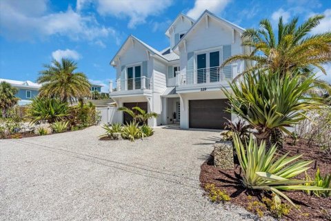 Casa en venta en Anna Maria, Florida, 5 dormitorios, 301.93 m2 № 1837640 - foto 2