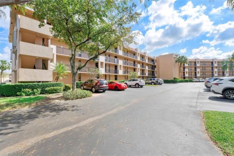 Copropriété à vendre à Margate, Floride: 2 chambres, 91.97 m2 № 2146361 - photo 17