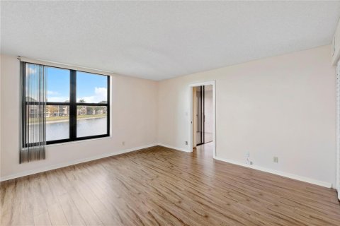 Copropriété à vendre à Margate, Floride: 2 chambres, 91.97 m2 № 2146361 - photo 12