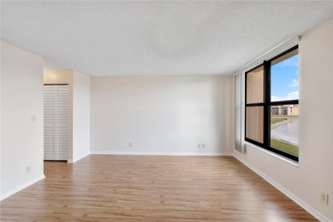 Copropriété à vendre à Margate, Floride: 2 chambres, 91.97 m2 № 2146361 - photo 13