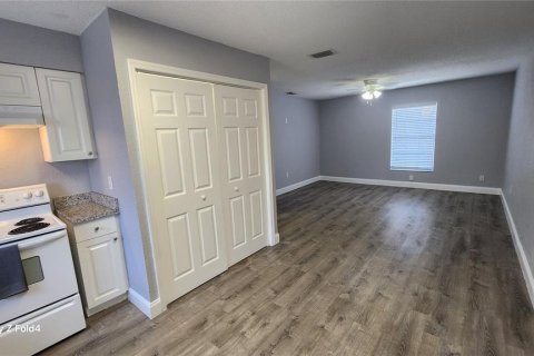 Appartement à louer à Tampa, Floride: 2 chambres, 92.9 m2 № 2423865 - photo 3