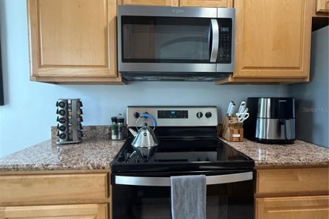 Condo in Celebration, Florida, 2 bedrooms  № 1852729 - photo 12