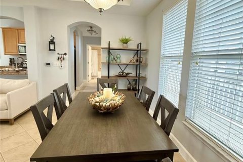 Condo in Celebration, Florida, 2 bedrooms  № 1852729 - photo 6