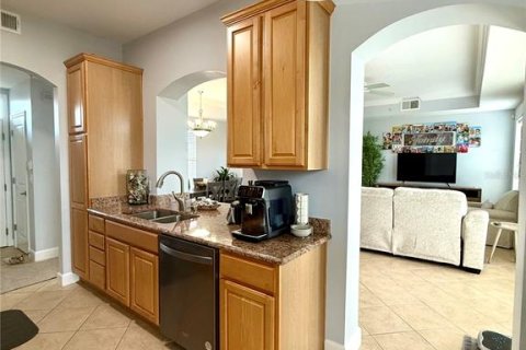 Condo in Celebration, Florida, 2 bedrooms  № 1852729 - photo 15