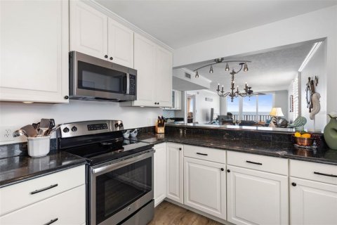 Condo in Ormond Beach, Florida, 2 bedrooms  № 1907034 - photo 26