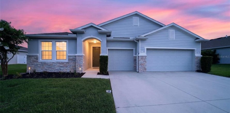 Villa ou maison à Ocala, Floride 4 chambres, 263.29 m2 № 2204886