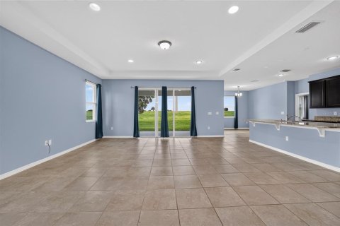 Villa ou maison à louer à Ocala, Floride: 4 chambres, 263.29 m2 № 2204886 - photo 12