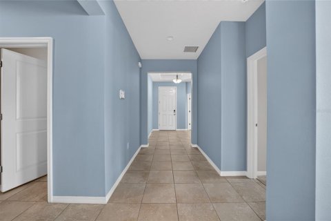 Villa ou maison à louer à Ocala, Floride: 4 chambres, 263.29 m2 № 2204886 - photo 10