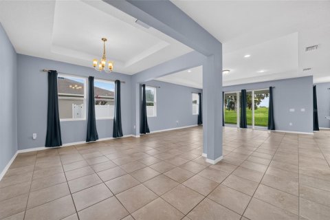 Villa ou maison à louer à Ocala, Floride: 4 chambres, 263.29 m2 № 2204886 - photo 11