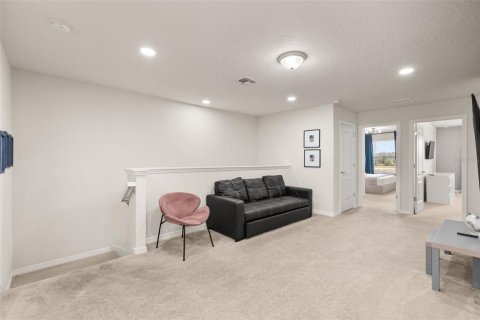 Townhouse in Davenport, Florida 5 bedrooms, 211.91 sq.m. № 2197685 - photo 30