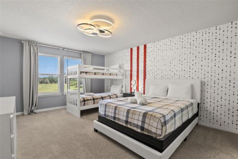 Townhouse in Davenport, Florida 5 bedrooms, 211.91 sq.m. № 2197685 - photo 14