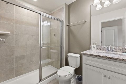 Townhouse in Davenport, Florida 5 bedrooms, 211.91 sq.m. № 2197685 - photo 21