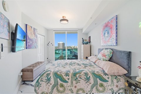 Купить кондоминиум в Норт-Бей-Виллидж, Флорида 2 спальни, 108.79м2, № 2012053 - фото 12