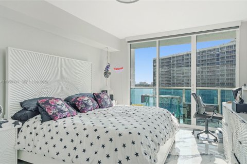 Купить кондоминиум в Норт-Бей-Виллидж, Флорида 2 спальни, 108.79м2, № 2012053 - фото 27