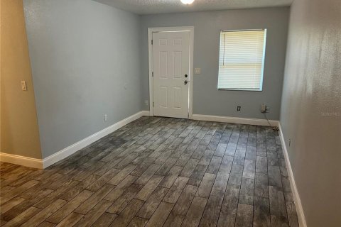 Appartement à louer à Tampa, Floride: 3 chambres, 78.97 m2 № 2095045 - photo 3