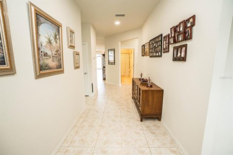 House in Riverview, Florida 3 bedrooms, 201.04 sq.m. № 1779007 - photo 6