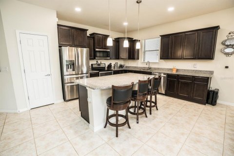 House in Riverview, Florida 3 bedrooms, 201.04 sq.m. № 1779007 - photo 11