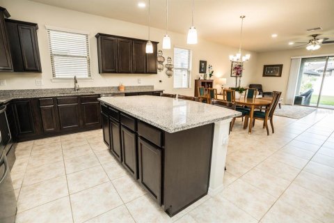 House in Riverview, Florida 3 bedrooms, 201.04 sq.m. № 1779007 - photo 15
