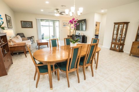 House in Riverview, Florida 3 bedrooms, 201.04 sq.m. № 1779007 - photo 19